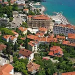 Luxury Twin Slatina Apartment